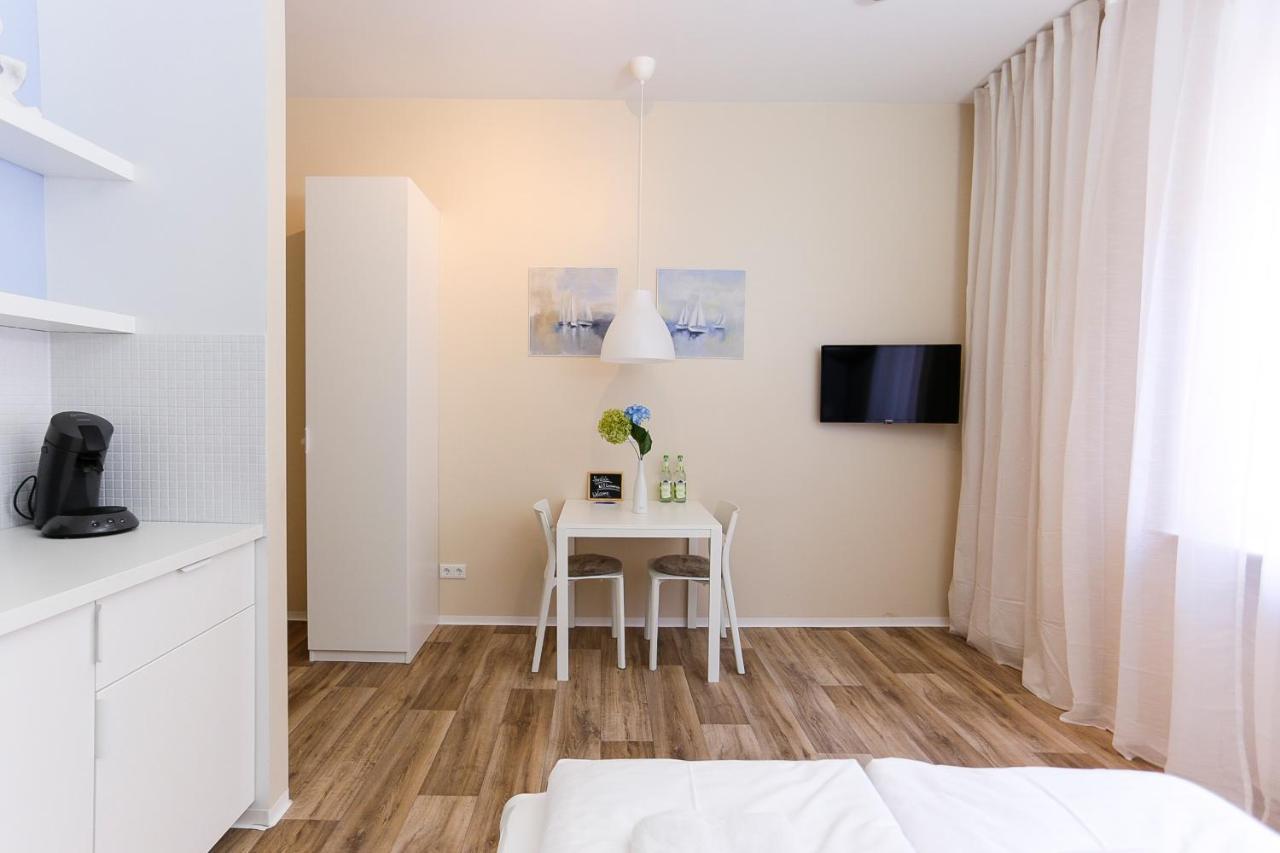 Guesthouse Koehn51, Zentral Gelegene, Stilvoll Eingerichtete Zimmer Mit Eigener Teekueche Nürnberg Dış mekan fotoğraf