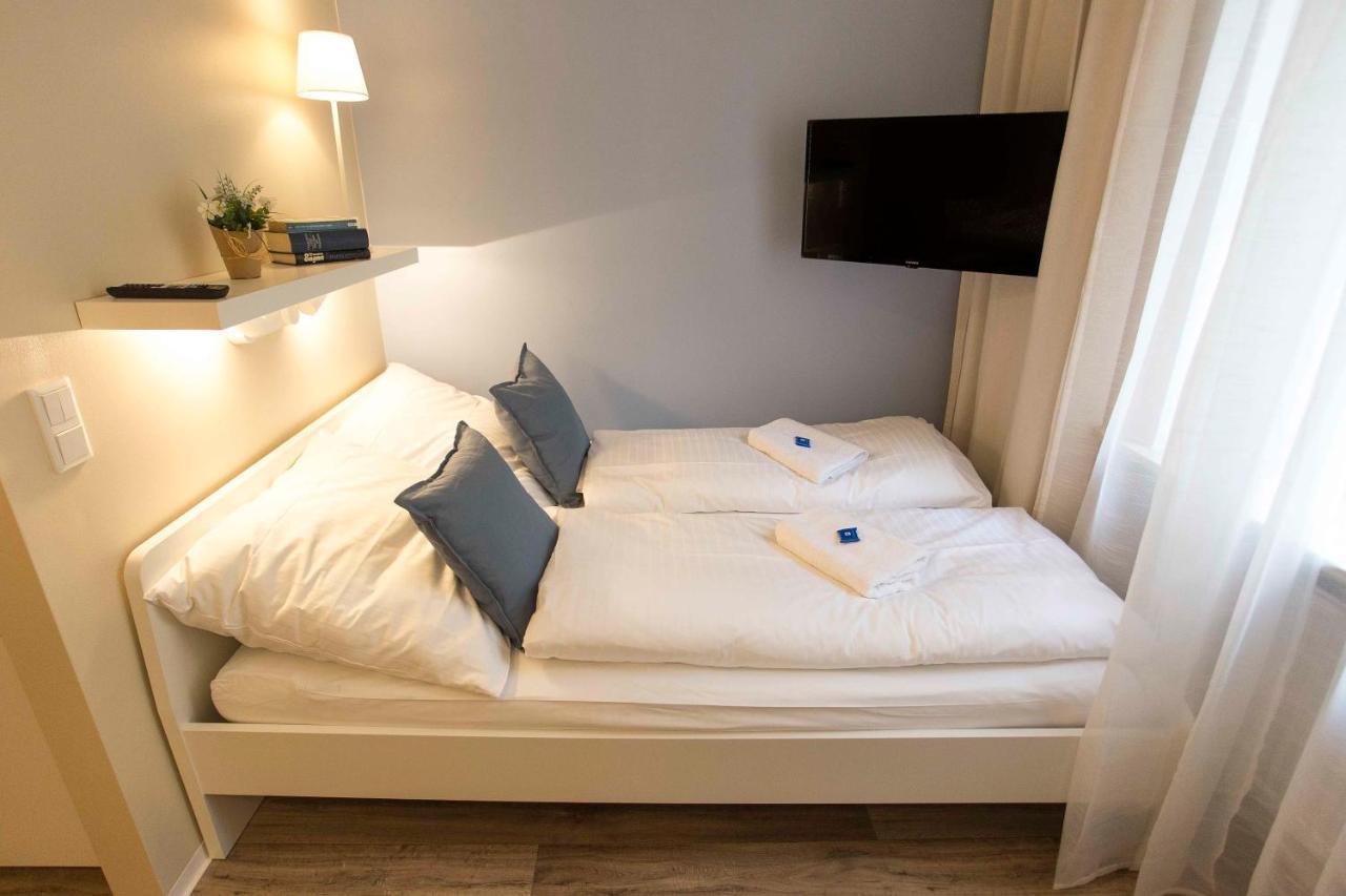 Guesthouse Koehn51, Zentral Gelegene, Stilvoll Eingerichtete Zimmer Mit Eigener Teekueche Nürnberg Dış mekan fotoğraf